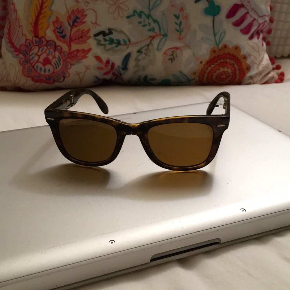 Ray-Ban tortoise shell folding Wayfarers